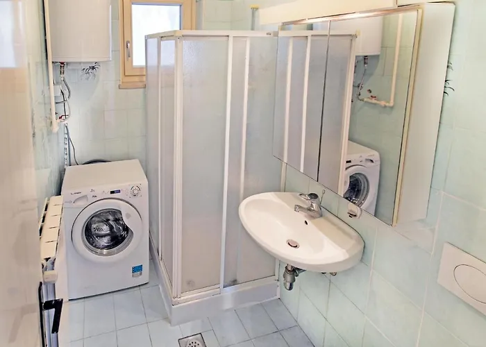 2 Bedroom Awesome In Daire *