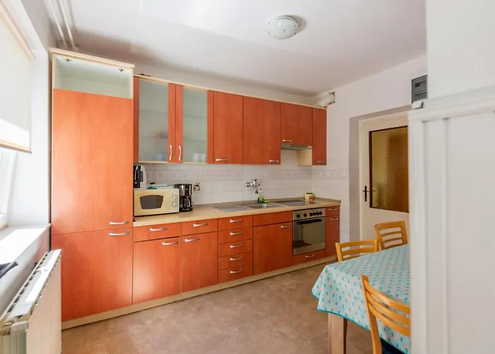 2 Bedroom Awesome In Daire *